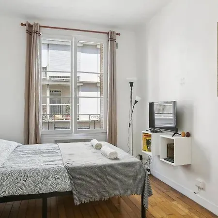 Cosy Studio With Terrace Retreat - Mp52a *