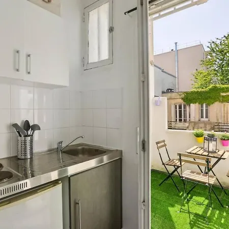 Cosy Studio With Terrace Retreat - Mp52a Διαμέρισμα